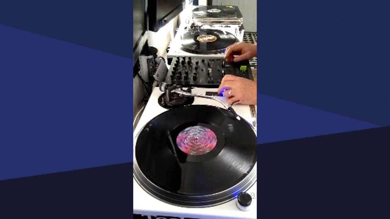 100% Vinyl Ambient Jungle mix from the mid 90s era of dnb.