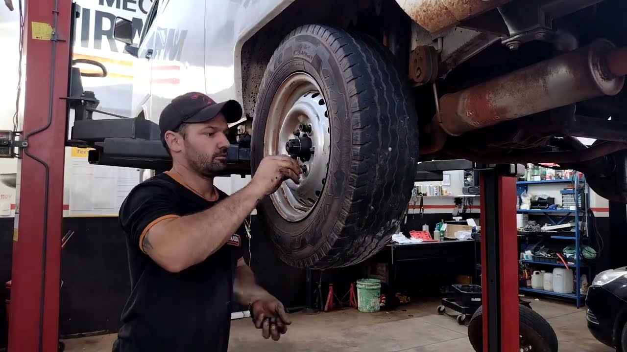 troca de rolamento de roda traseiro pirua kombi