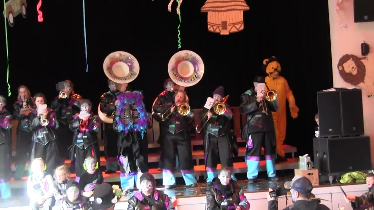 Guggenmusik Las Tortugas Carnaval Orbe 2023 Part16