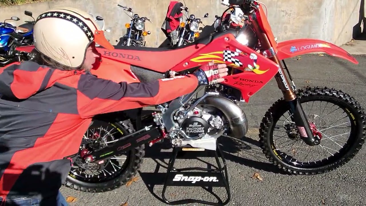 THE LAST & BEST 2 STROKE HONDA CR250R EVER; THE LAST MOHICAN!