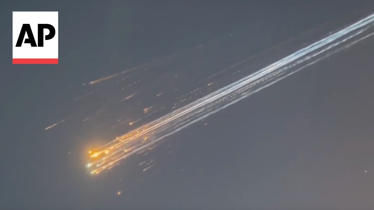 Family captures debris falling from destroyed SpaceX Starship rocket