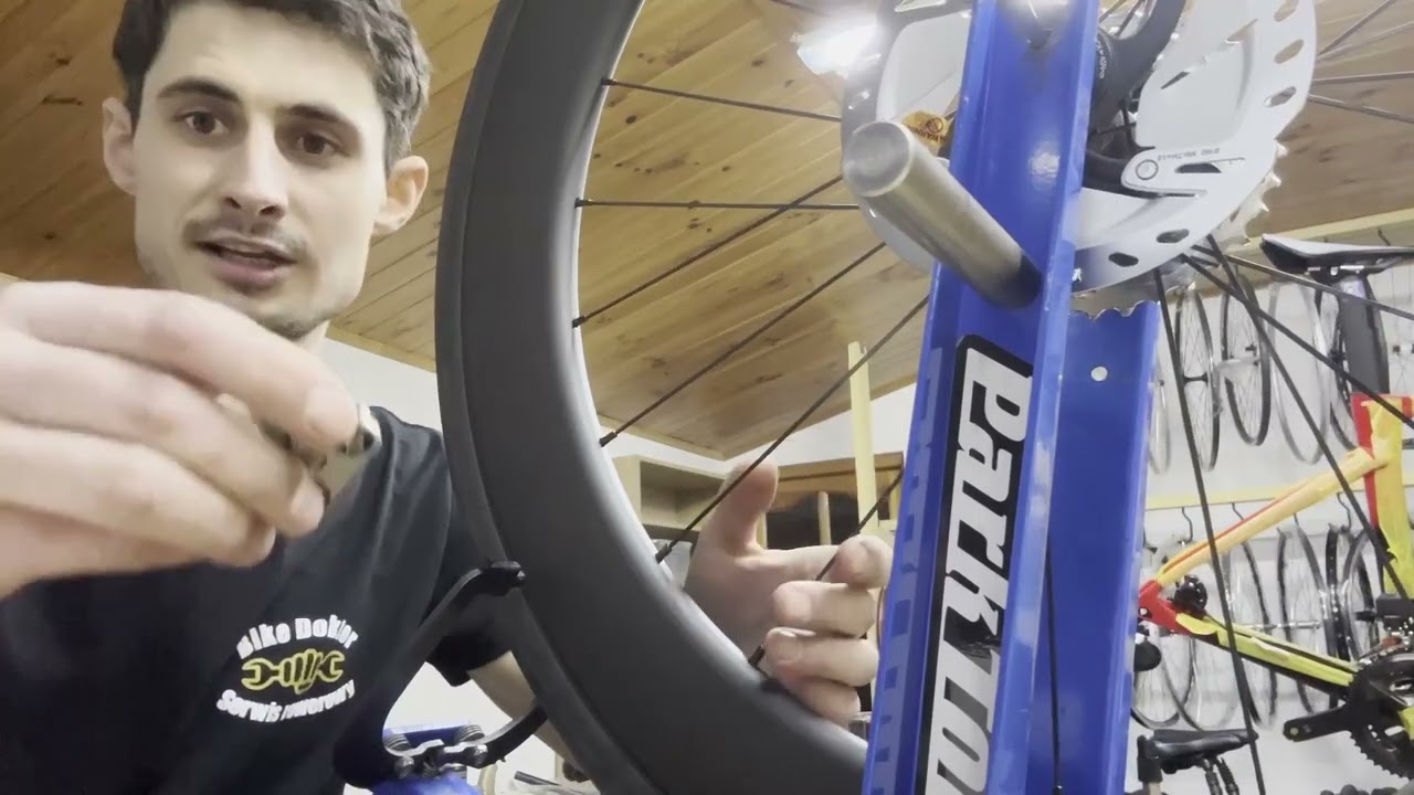 Centrowanie koła bicie boczne [ Bike Doktor 2.0 ]