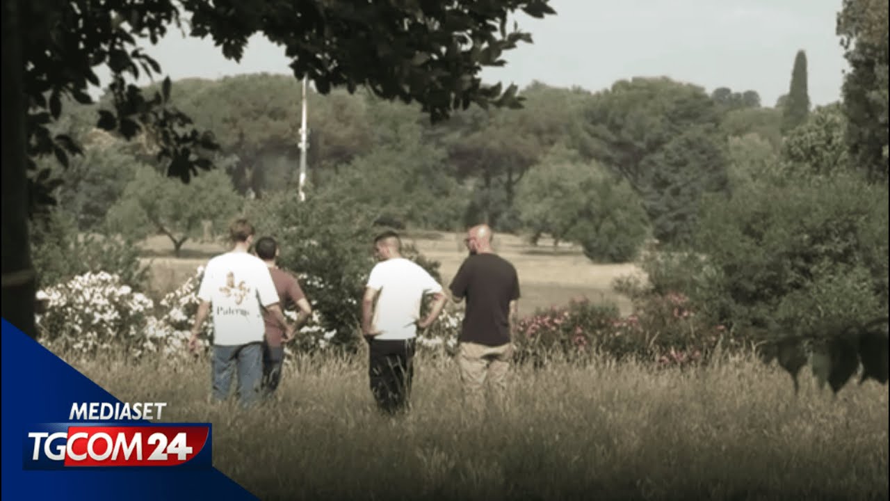 Bimba e donna trovate morte, sopralluoghi a villa Pamphili