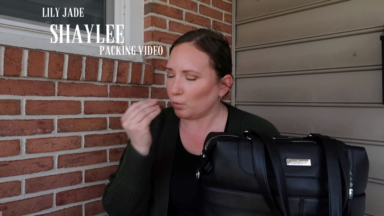 Lily Jade Shaylee // What's in My Bag as a Mom of 3?