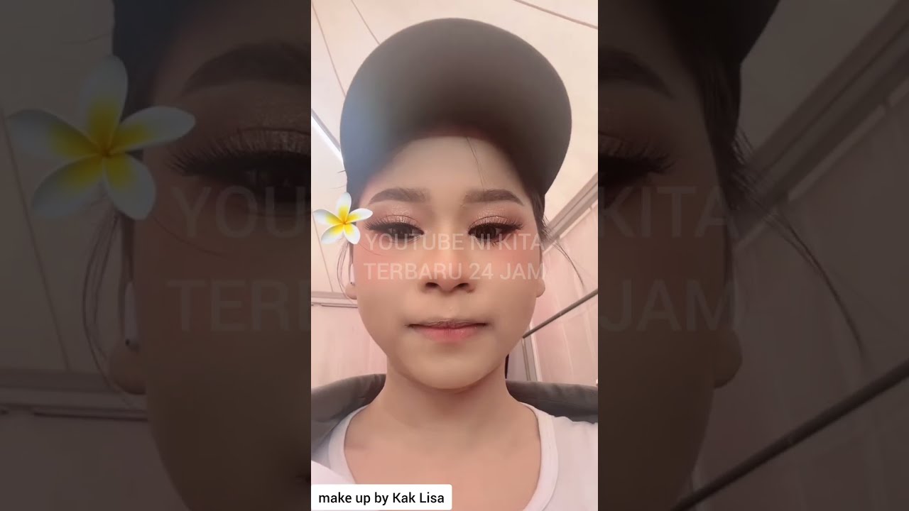 April DA7 Di Make Up Bersiap Duet Sama Charly