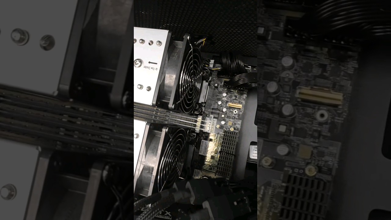 Servidor de AI/ML: Dual Intel Xeon Gold 6338, memória 512GB Crucial e nVidia GeForce RTX 4090
