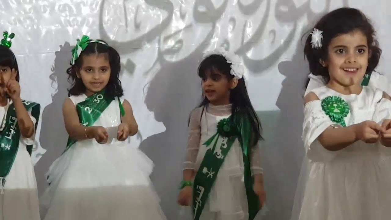 اليوم الوطني  89 في مدارس رياض الأحد الأهلية
