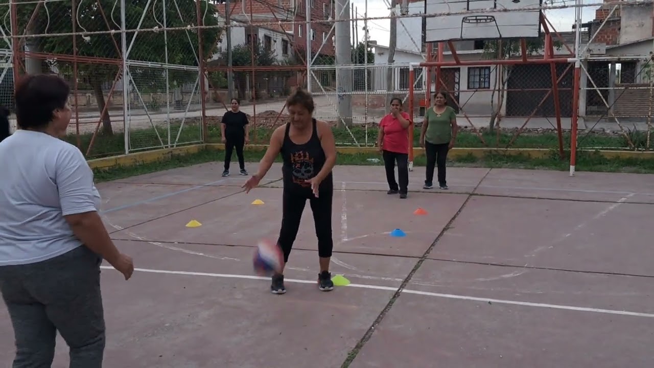 ENTRENAMIENTO EQUIPO AOMA