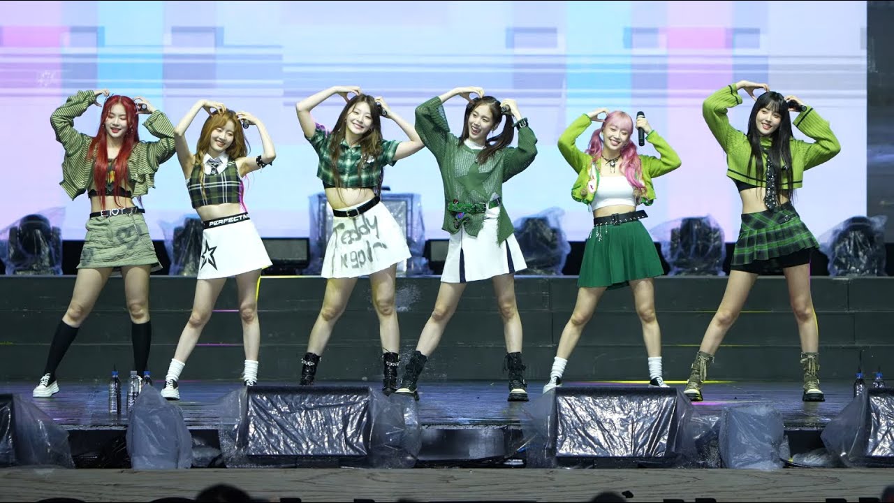 230504 STAYC (스테이씨) - Teddy Bear / 하동 세계 차 엑스포 개막식 공연 직캠 (Fancam) #stayc #스테이씨