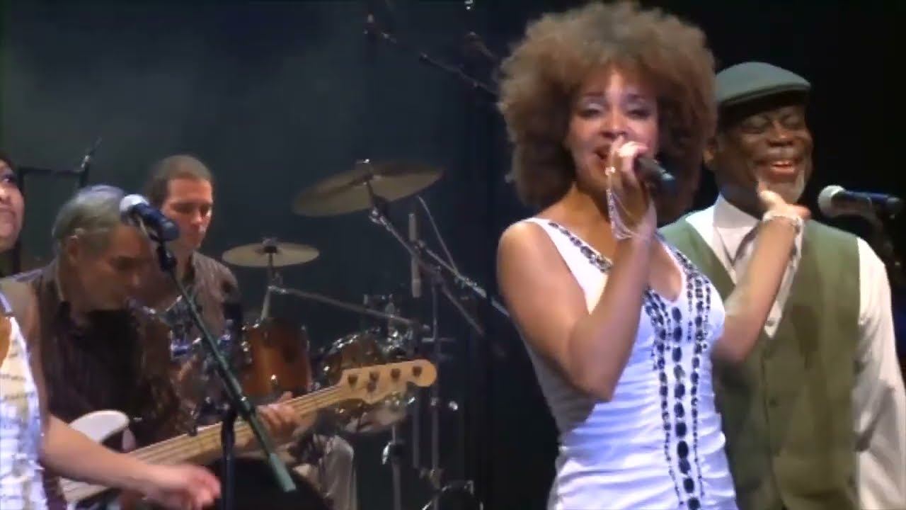 Kiss - Angéline Annonier