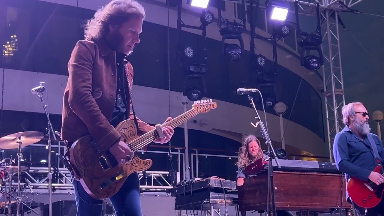 Ain't Much Left of Me / Mississippi Kid - Blackberry Smoke on the Outlaw Country Cruise 8