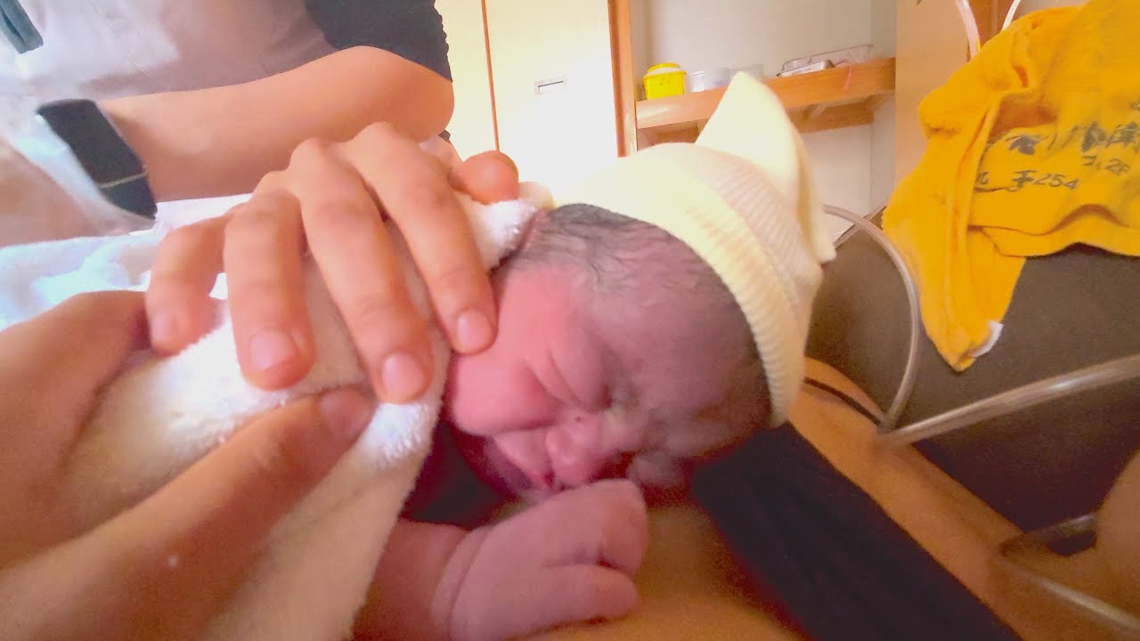 Life in the Highlands | A Natural Birth in the Tatami Room (Japanese subtitles)