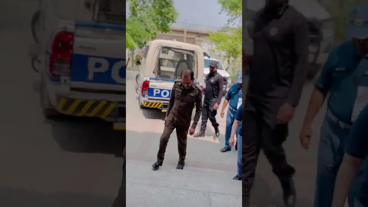 CTO Gujranwala During the visit of Wazirabad #police #gujranwala #viral #viralvideo