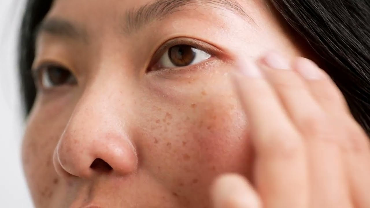 Stem Cellular SleepWrinkle Retinol Overnight Eye Cream. Visibly firm, plump and rejuvenate.