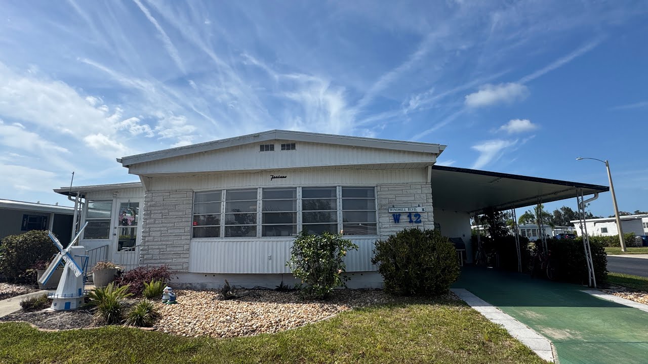 PENDING! $68,900 Mobile Home For Sale | 603 63rd Ave W. Lot W-12 Bradenton, Florida