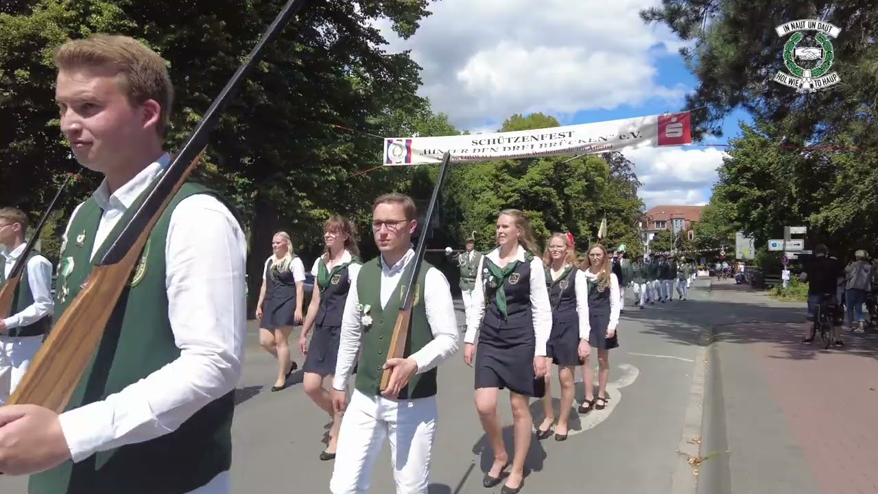 100 Jahre Hinter den drei Brücken