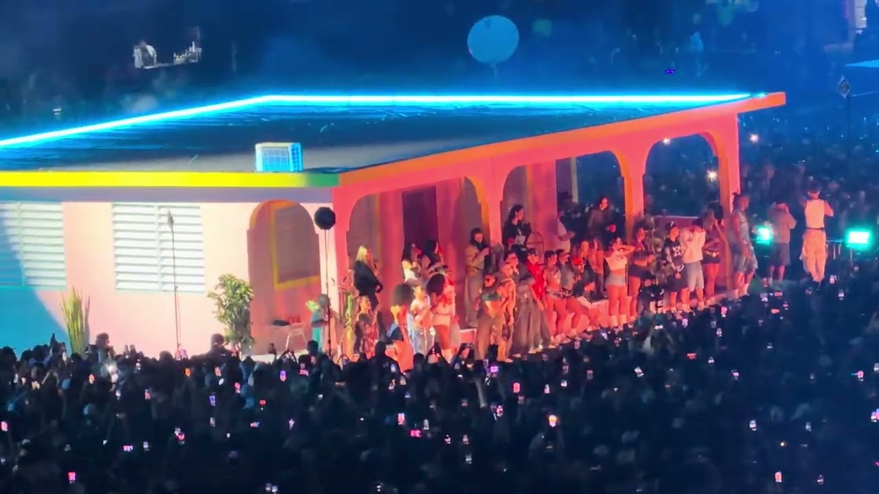Titi Me Preguntó - Bad Bunny - DeBÍ TiRAR MáS FOToS World Tour - Estadio GNP