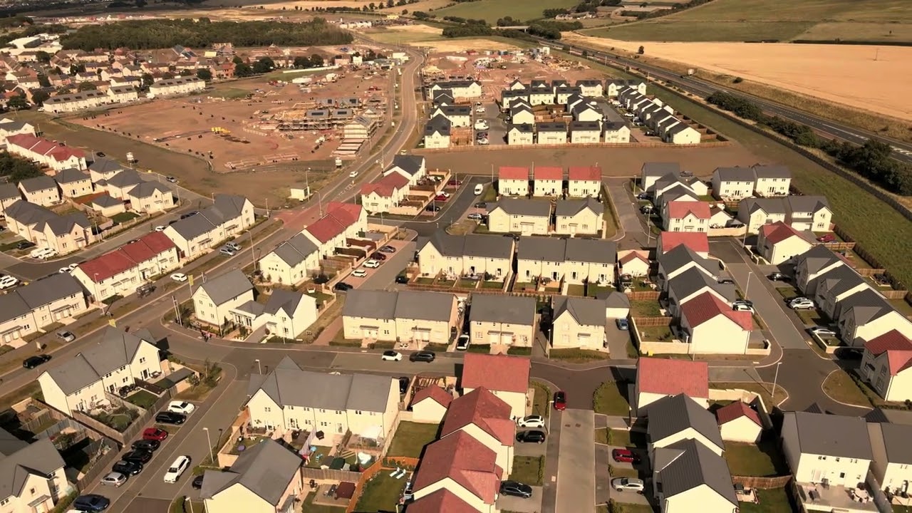 WALLYFORD ST CLEMENTS WELLS MUSSELBURGH NEW BUILT BARRAT HOMES ST CLEMENTS VIEW 4K DRONE FOOTAGE