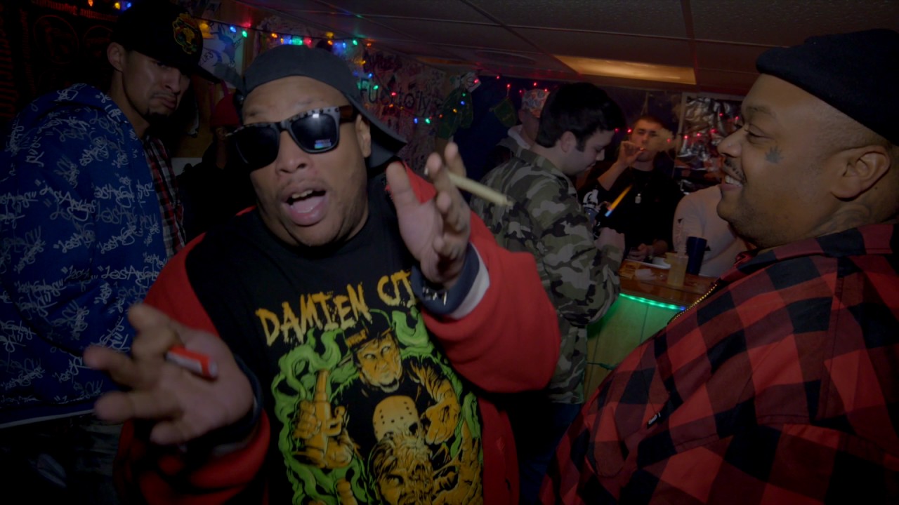 Bizarre "Dab" Contest Winner! (Bizarre Dabs At 'Your' House)