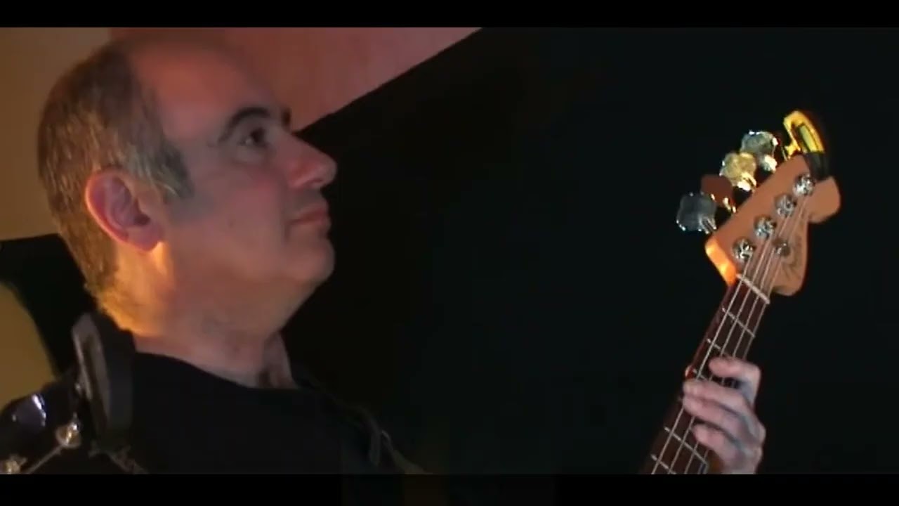 MoM Roll over Beethoven video