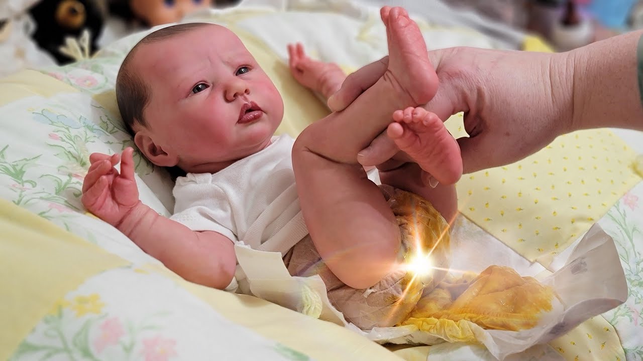 Poop Explosion| Baby Poop Everywhere| What a Mess! Changing Reborn Baby Doll| nlovewithreborns2011