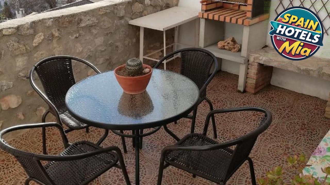 La casa de Tento | Moclin, Spain | Hotel Review 🏩