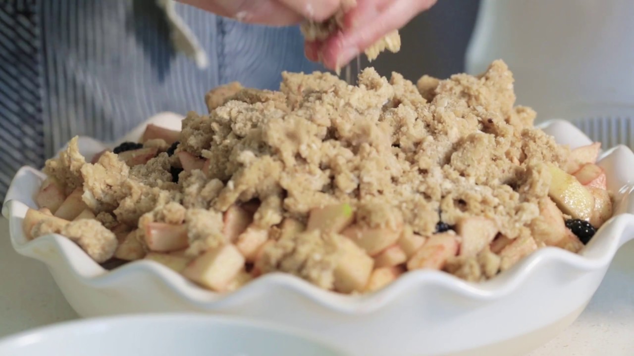 Apple and Blackberry Crumble