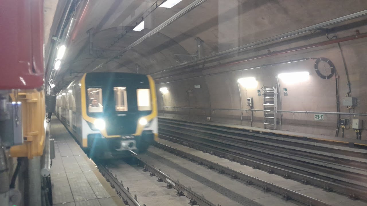 Viajando en un Chosicano, llegando a la ESTACION HERMILIO VALDIZAN de la Linea 2, hasta EVITAMIENTO.