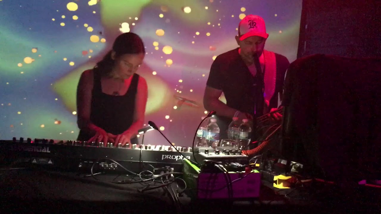 Unknown song - Tobacco (live at Smart Bar)