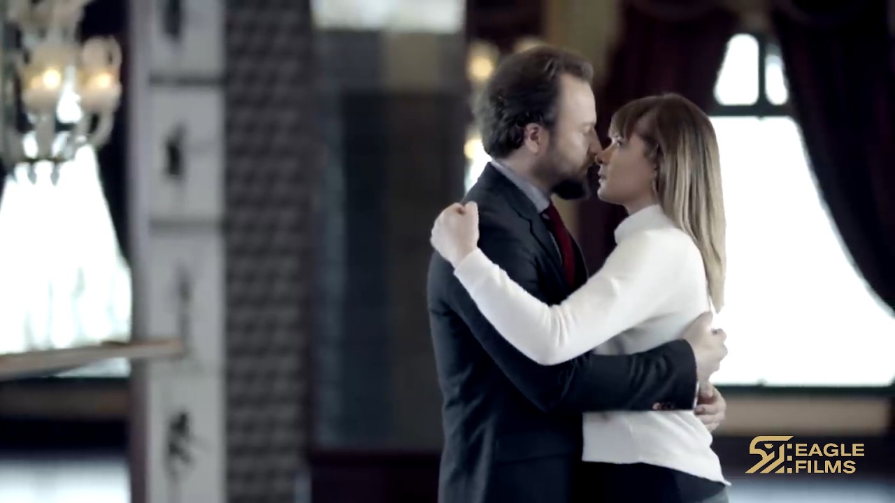 الجميع خائن و يبحث عن مصلحته❗و هي اصبحت ضحية كل شيئ‼️💔 #يا_ريت