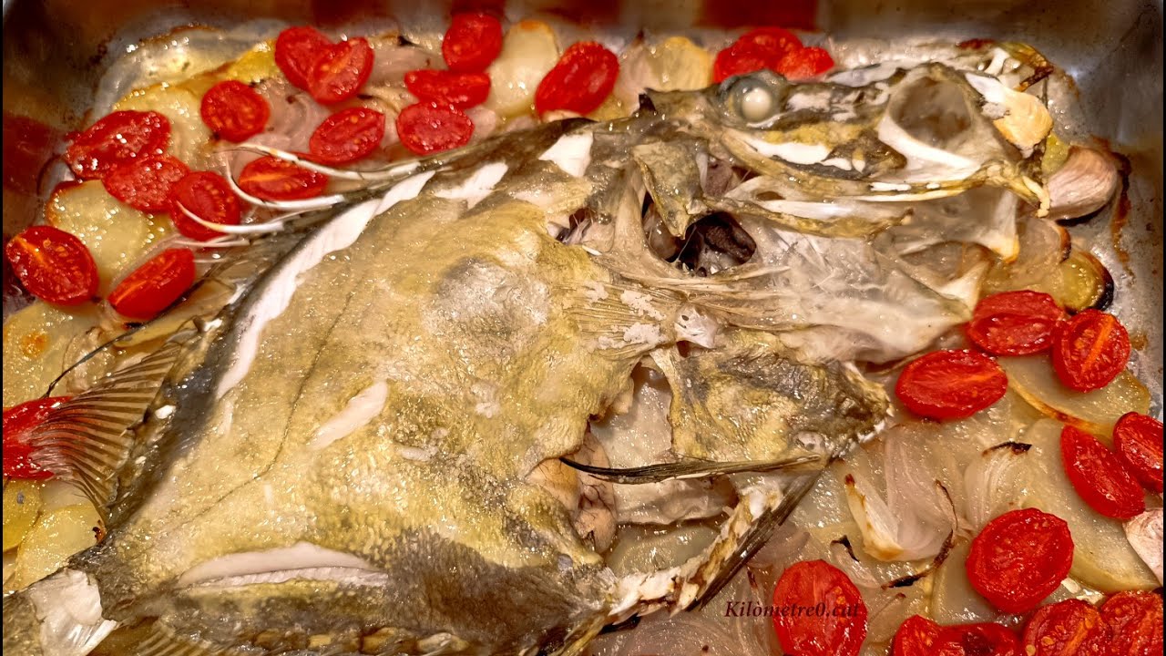 Gall de Sant Pere al forn amb patates, fàcil i boníssim / Receptes de cuina / Peix al forn