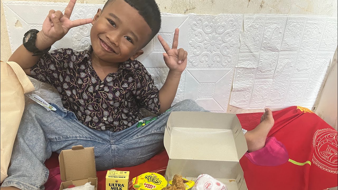 Unboxing snack😍