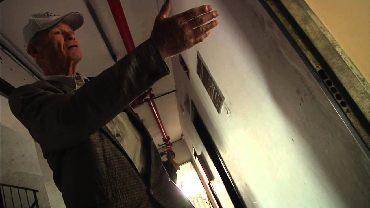 חדר החדשות - בניין נטוש בפתח תקווה