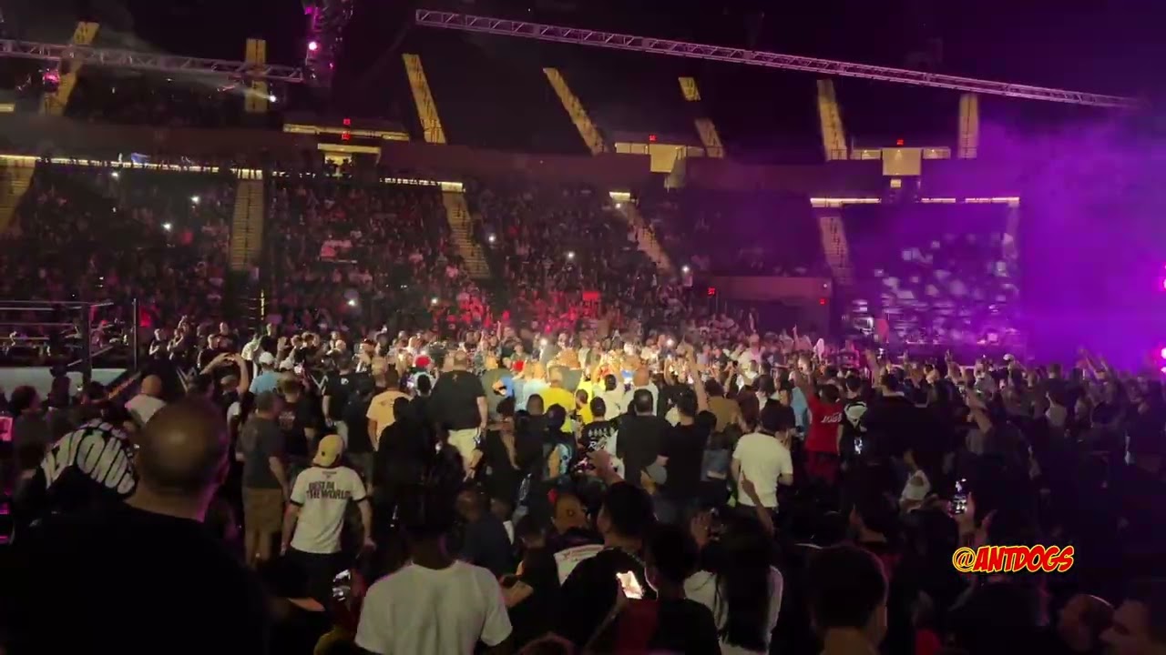 Solo Sikoa LIVE Entrance (Saturday Night's Main Event) (September 9th, 2023)