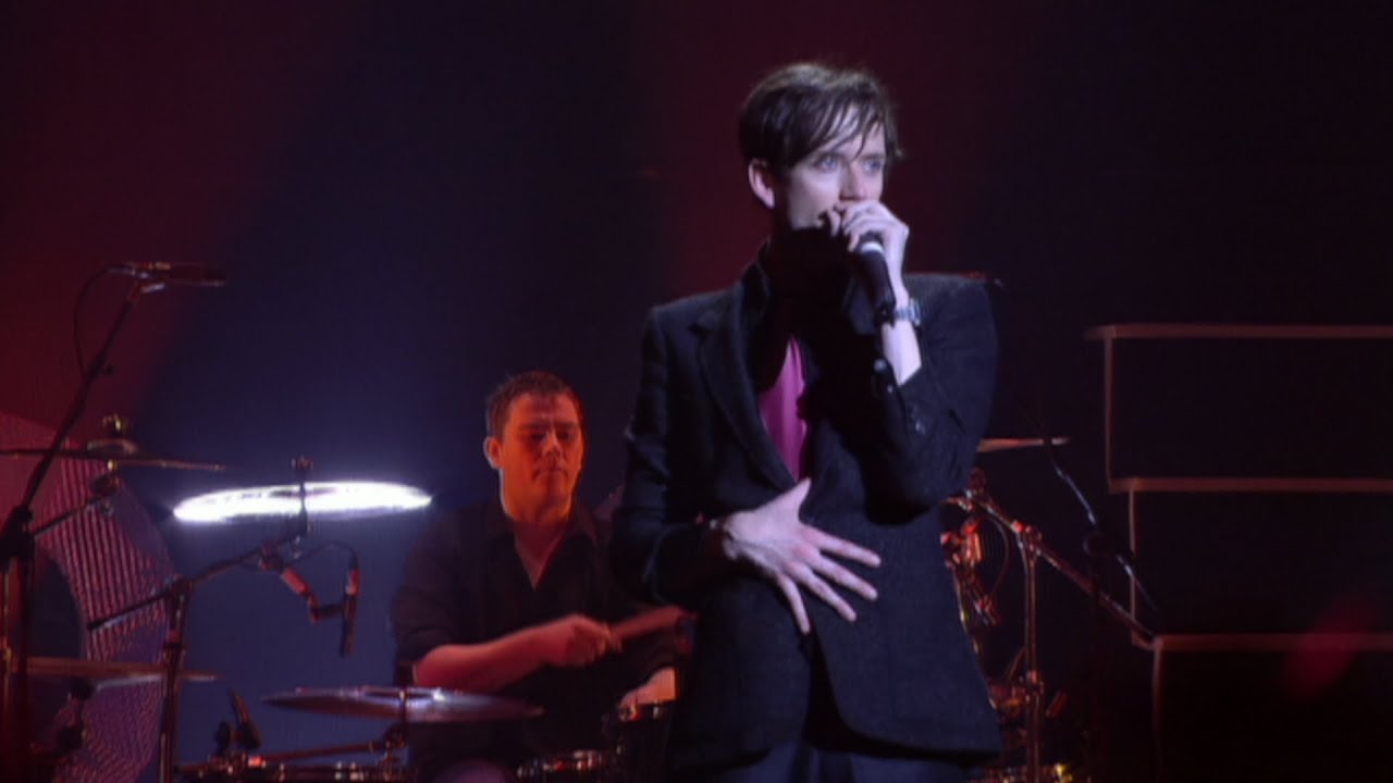 Pulp - Common People (Live at Brixton Academy 95)