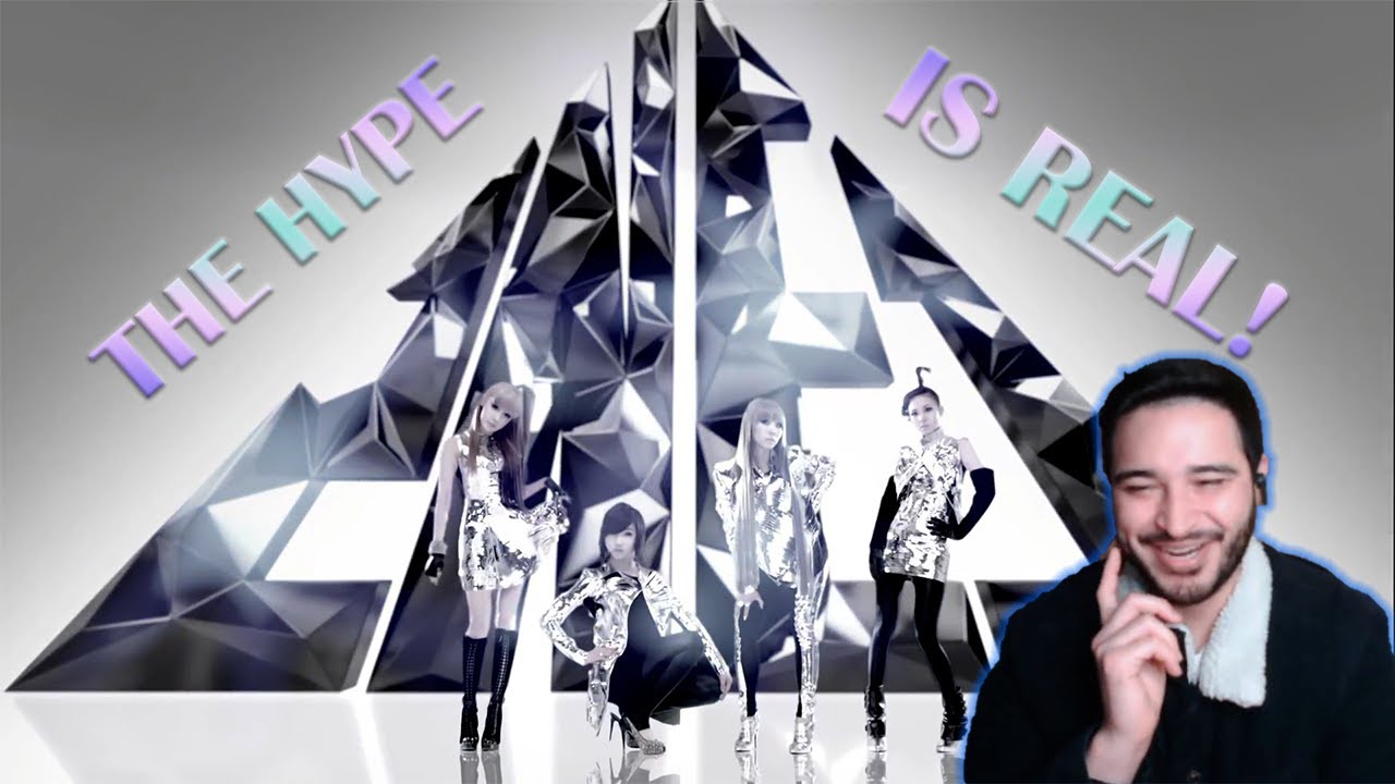 FIRST REACTION to 2NE1! 