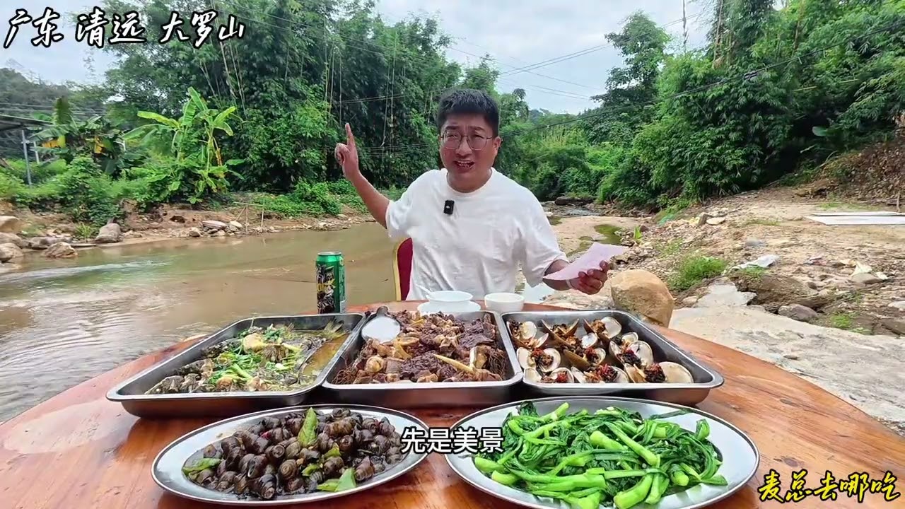Where did Mr Mai go to eat on