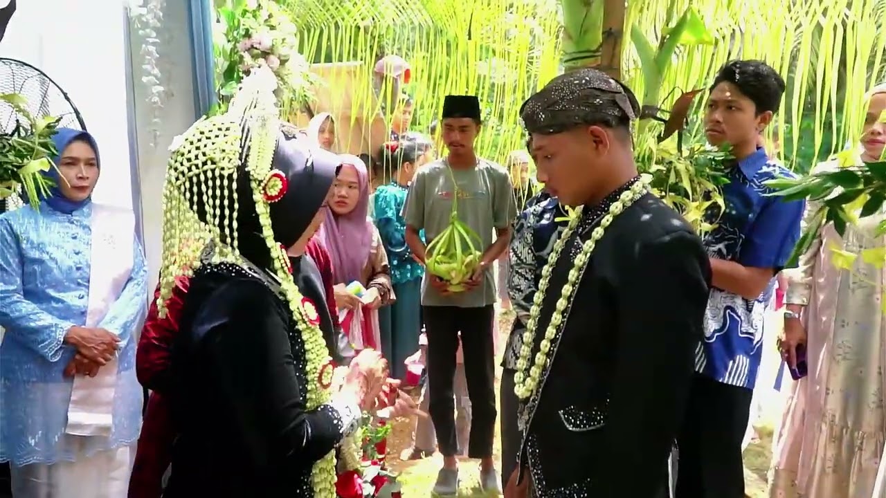 Temu Manten adat Jawa Via & Adi II Endang Makeup
