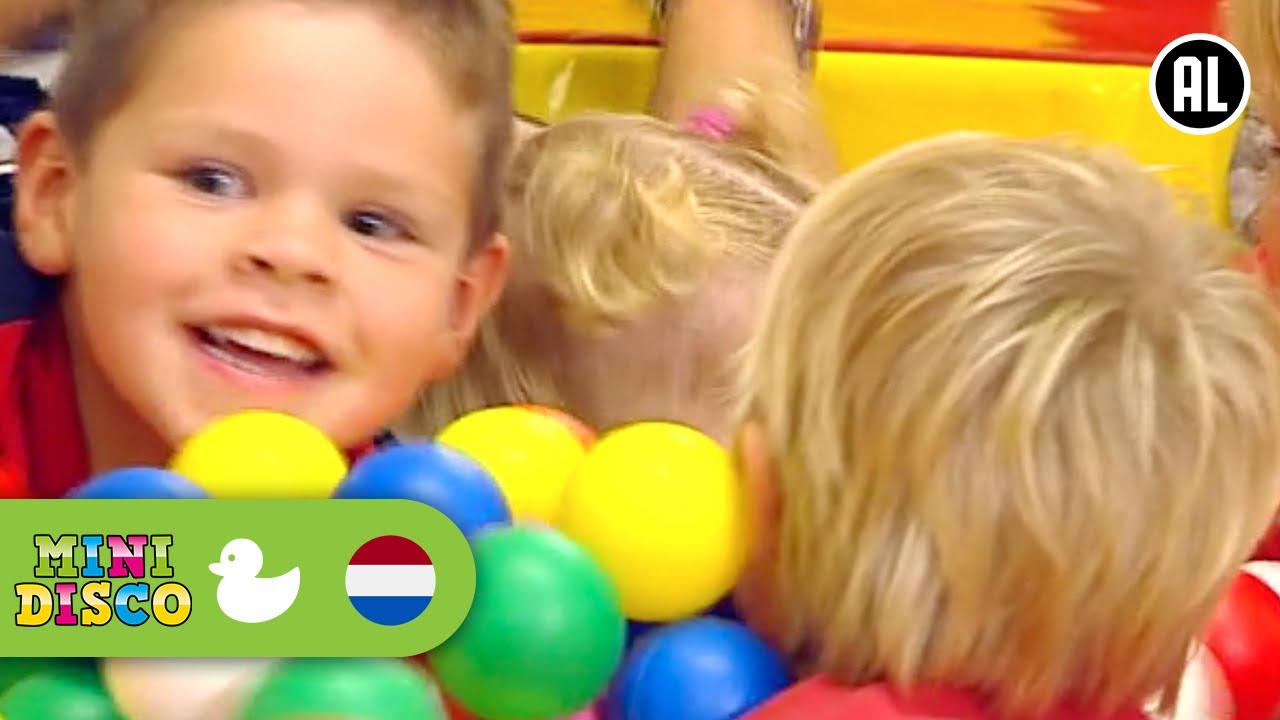 Deze Vuist Op Deze Vuist 🤛 | Kinderliedjes | Kinderdagverblijf | Minidisco