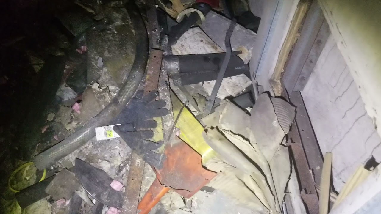 Exploring an underground bunker in the middle of Portland, OR at Kelly Butte.