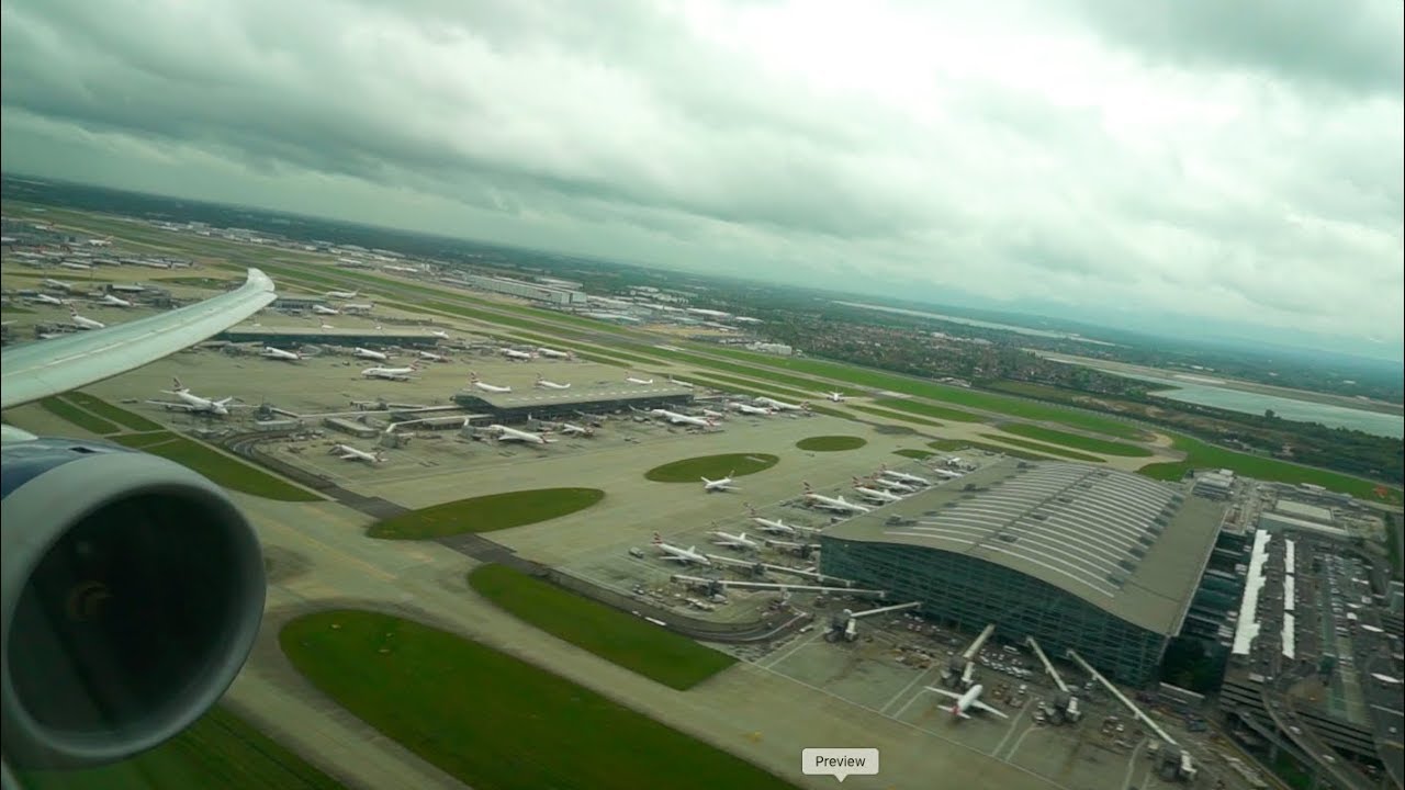 BA Boeing 787-9 Dreamliner takeoff from London Heathrow