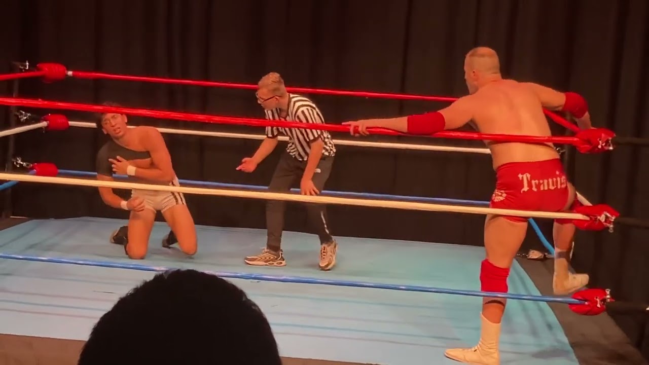 A title challenge between Sofia and the reigning champion Alan Lee Travis