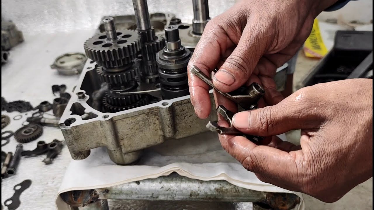 How to assemble (Paano magbuo ng makina ng Bajaj Wind 125)
