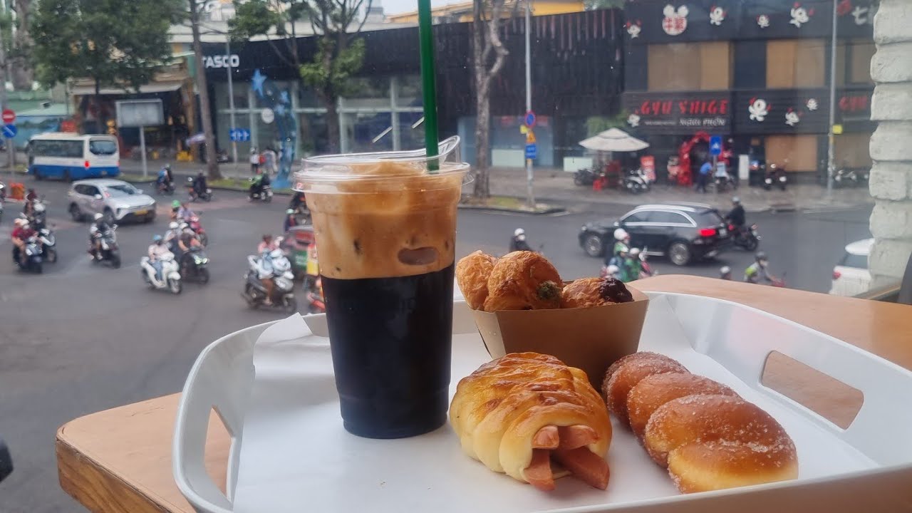 Breakfast & Coffee, Saigon, Vietnam 