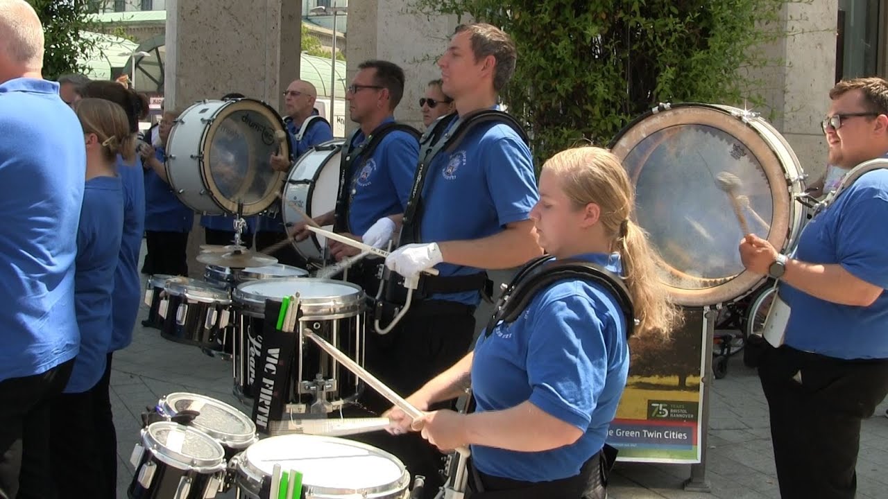 Fanfarenkorps Hannover - Country Roads (Bruchmeister Aktion) am Kröpcke Hannover  8.7.2023 / Video 2