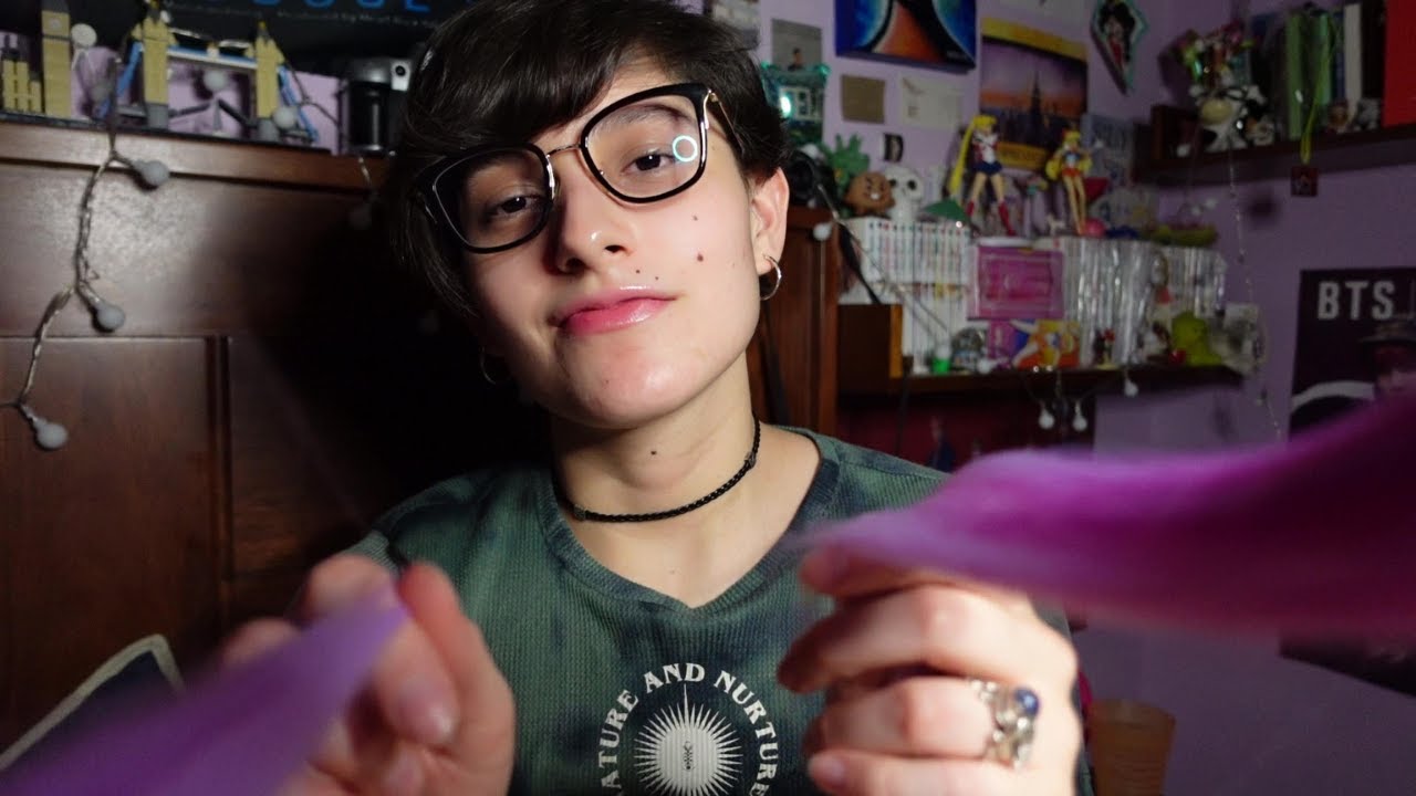 ASMR | Compañera de atrás juega con tu cabello (Roleplay)