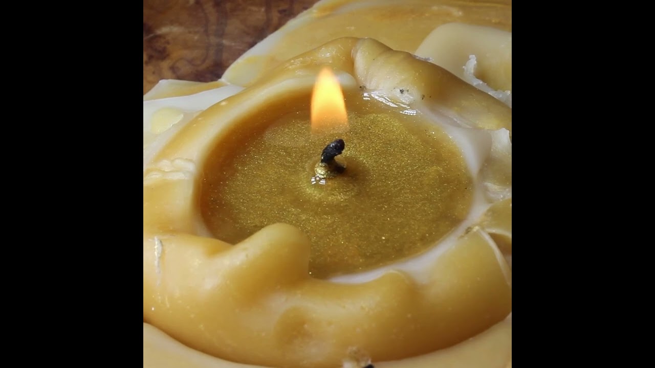 Interesting Candle Wax Flow & Smoke Lighting Trick