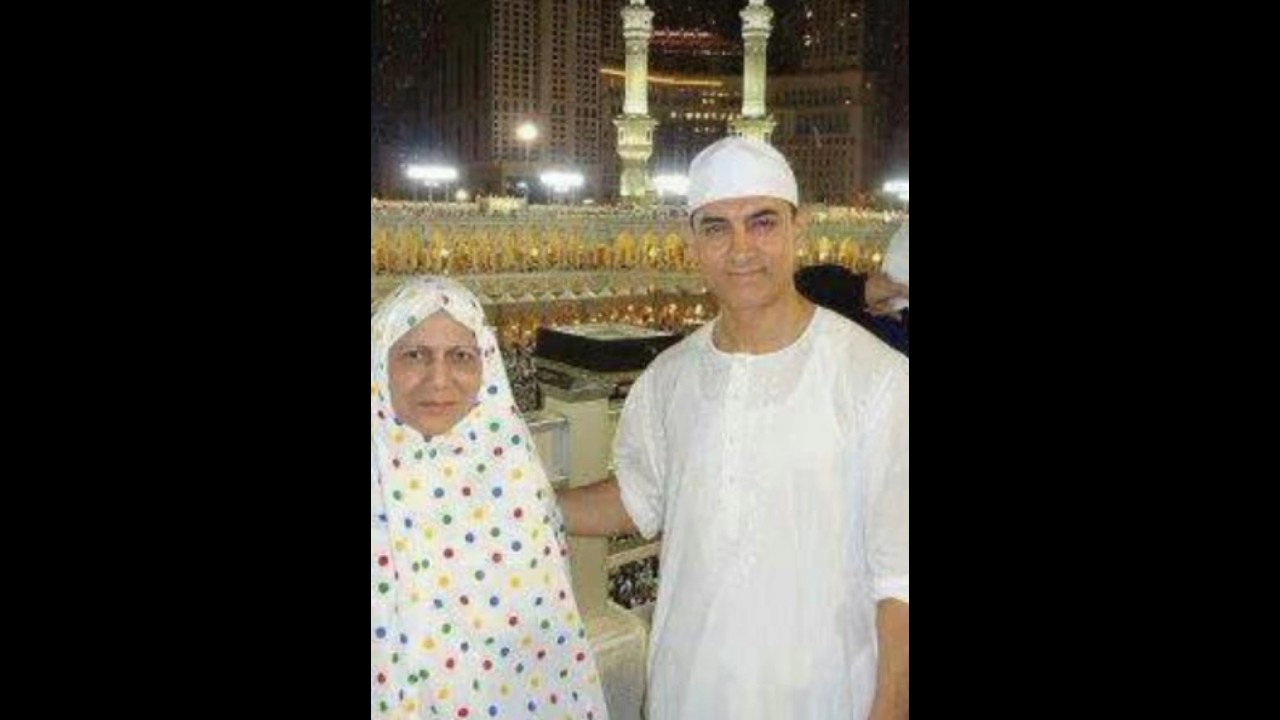 Aamir Khan With his Mother on Hajj 2023 🕋 #shorts #youtubeshorts #shortsvideo #shortsviral