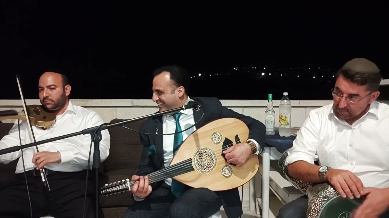 נכבש הרי - על היאכטה של צ'יקו                                  נז