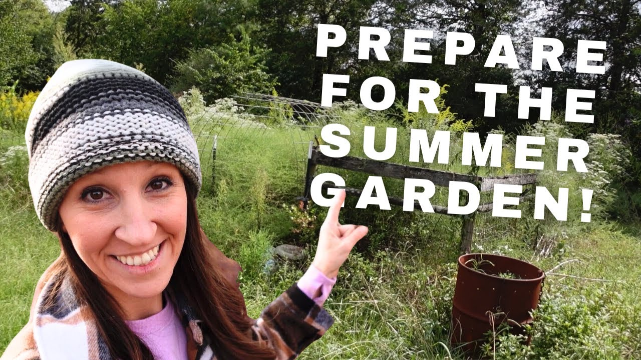 Preparing this NEGLECTED Garden for the Spring (Reclaiming the Garden Part 1)